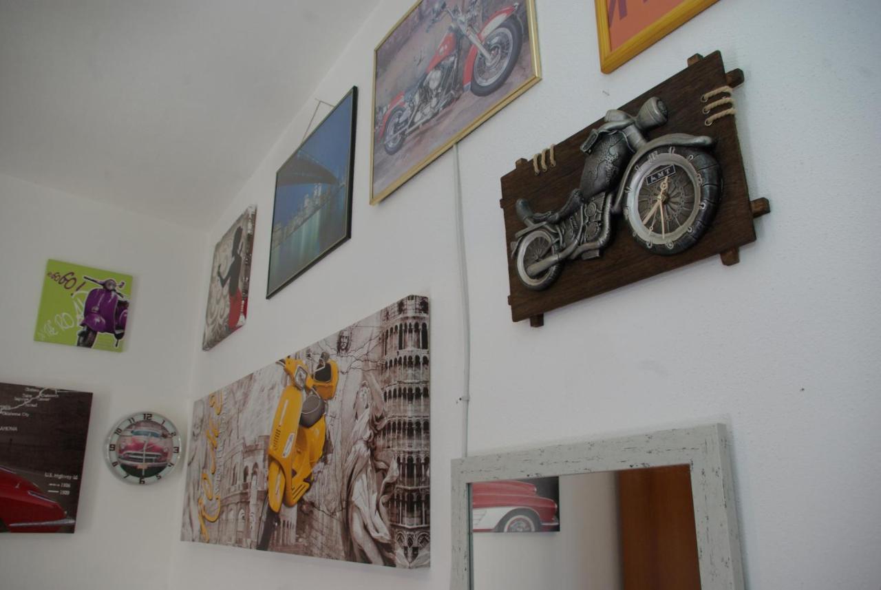 Rooms Tia Baška Voda Εξωτερικό φωτογραφία