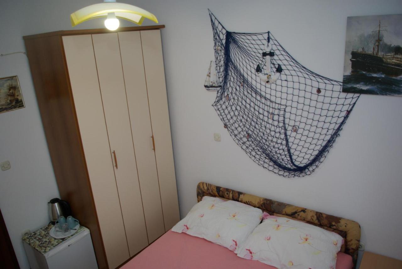 Rooms Tia Baška Voda Εξωτερικό φωτογραφία